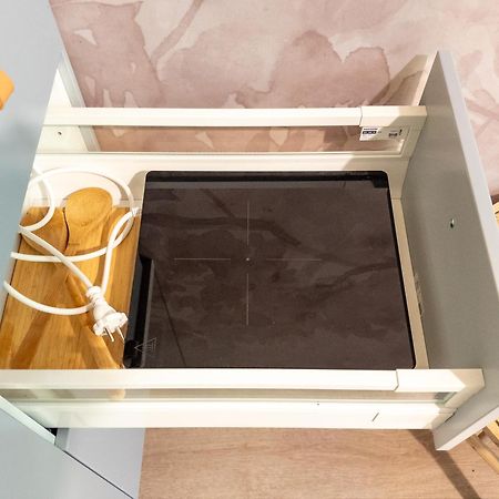 Apartament Fala Metro Sgh Klub Stodola Parking Parkview Fast Wifi Varsó Kültér fotó