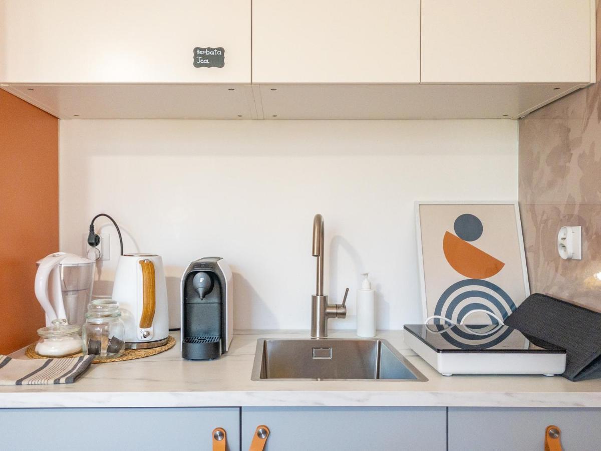 Apartament Fala Metro Sgh Klub Stodola Parking Parkview Fast Wifi Varsó Kültér fotó