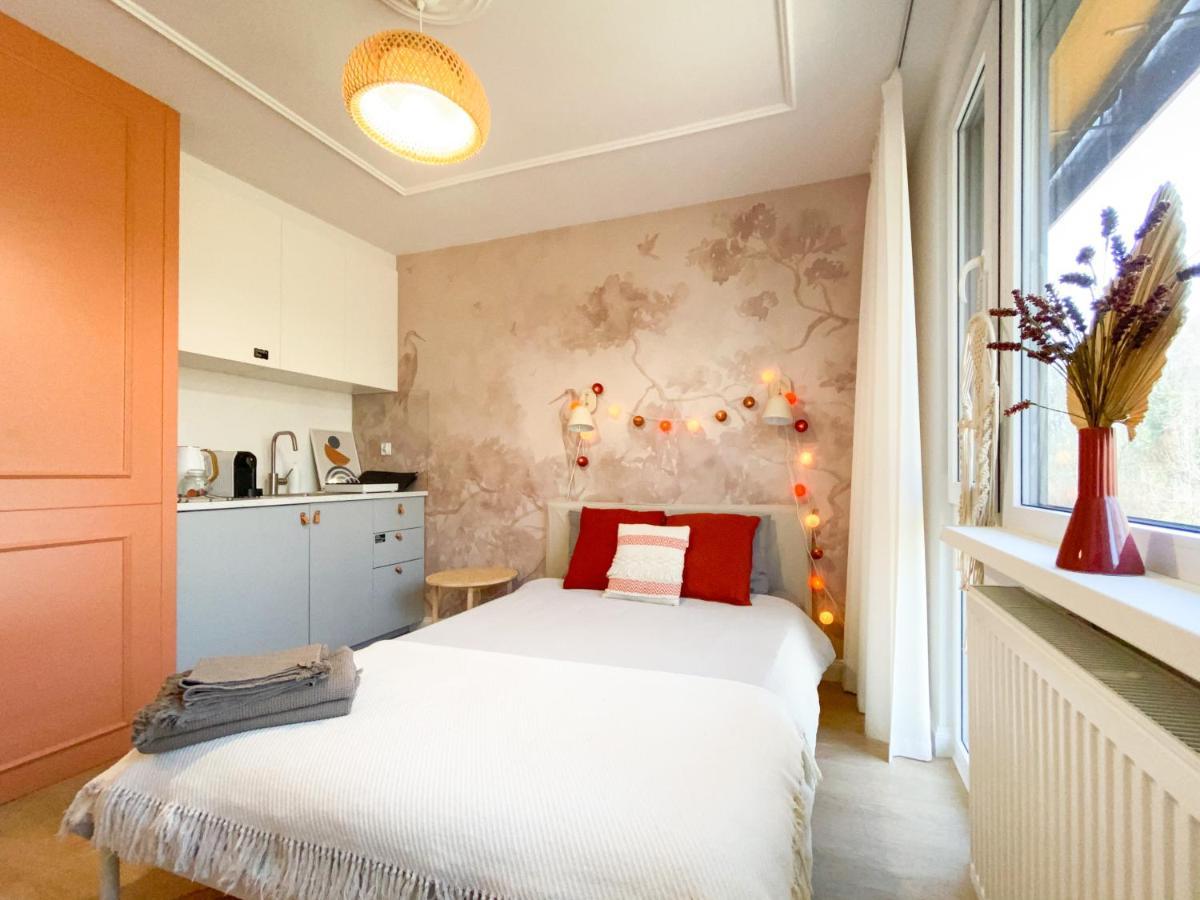 Apartament Fala Metro Sgh Klub Stodola Parking Parkview Fast Wifi Varsó Kültér fotó