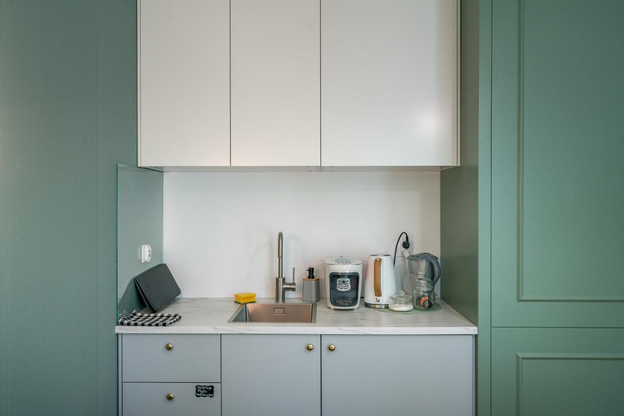 Apartament Fala Metro Sgh Klub Stodola Parking Parkview Fast Wifi Varsó Kültér fotó