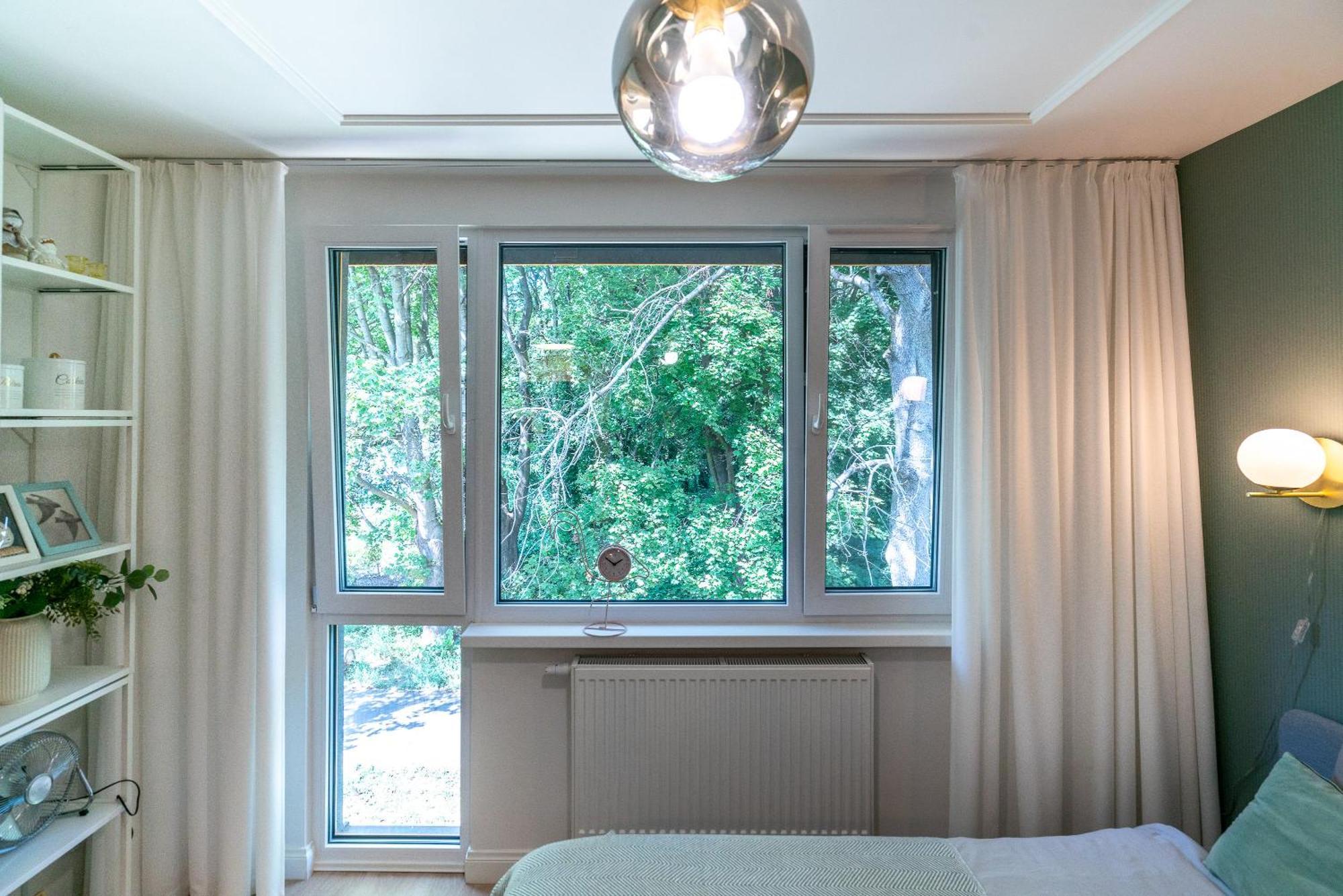 Apartament Fala Metro Sgh Klub Stodola Parking Parkview Fast Wifi Varsó Kültér fotó
